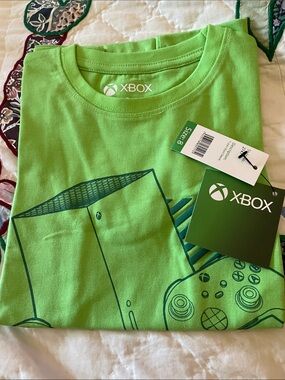 Xbox NWT Bright Green Logo Tee Size 8 Short Sleeved